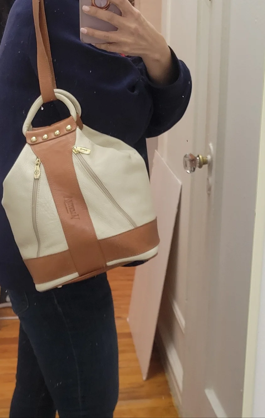 Valentina leather convertible sling/backpack bag. Classic Neutral‎ Quiet Luxury - Picture 5 of 14